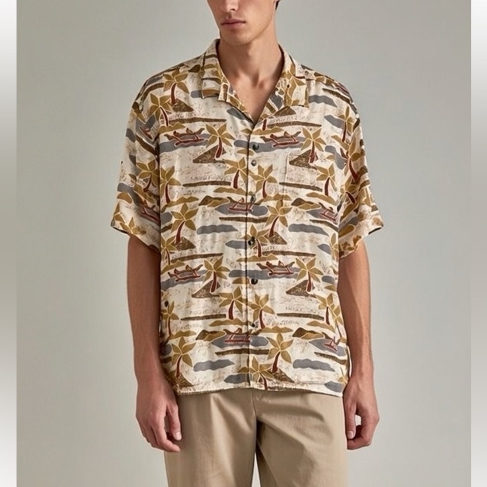 Woolrich Men’s Premium Hawaiian Short Sleeve Button Down Shirt - XL